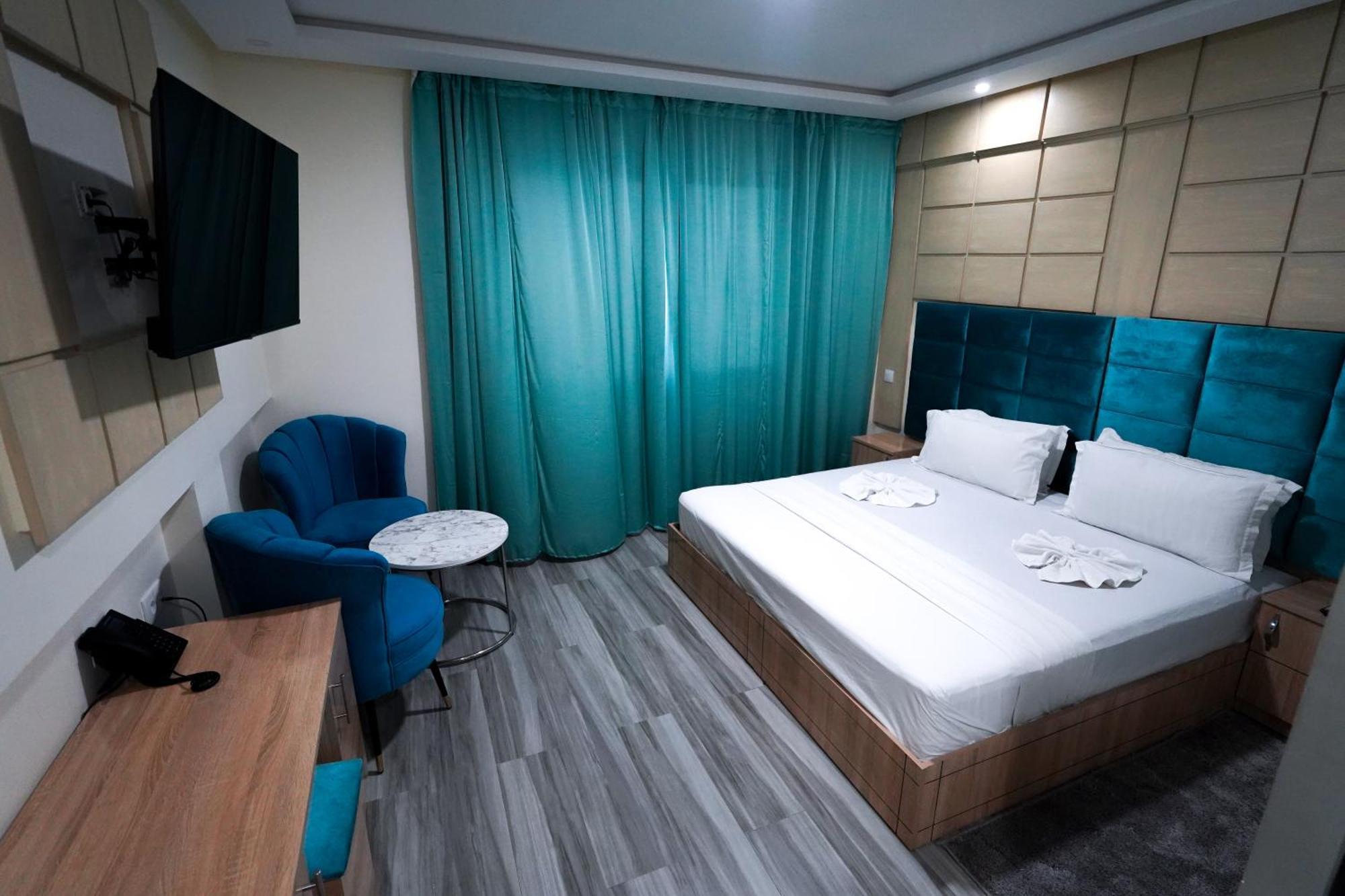 Fekri Hotel Meknès Esterno foto