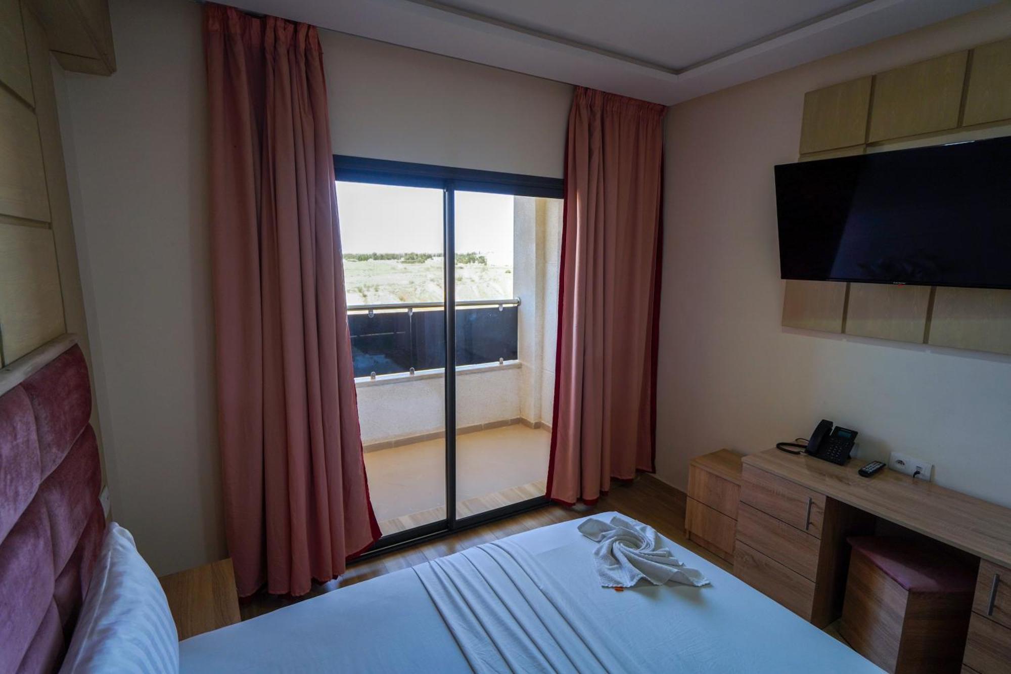 Fekri Hotel Meknès Esterno foto
