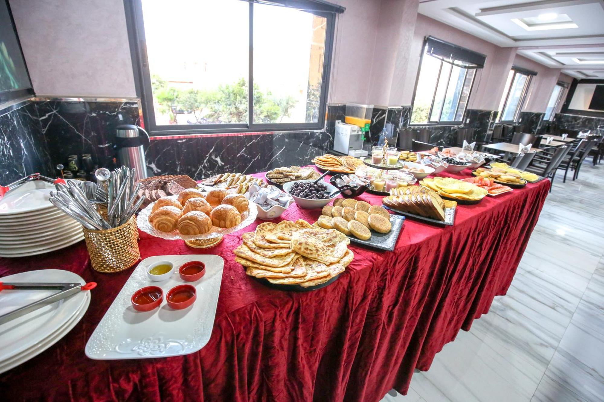 Fekri Hotel Meknès Esterno foto